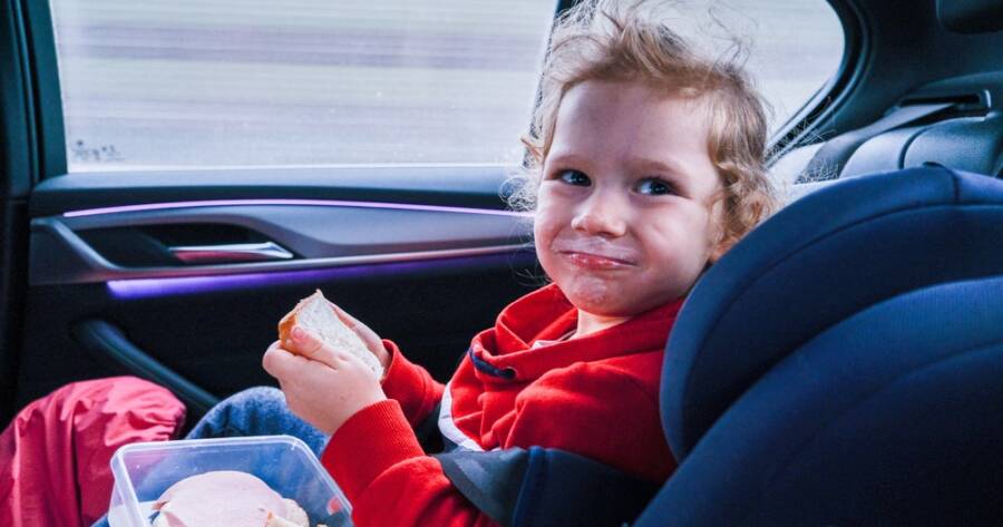 How to Build a Travel Meal Plan to Avoid Fast Food